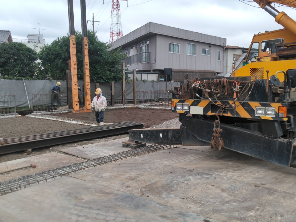 【柏公設市場立体駐車場】鉄骨の建方が始まりました