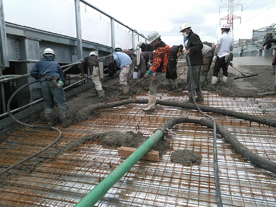 【柏公設市場立体駐車場】鉄骨工事が完了しました！