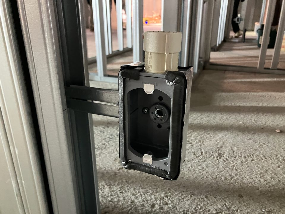【柏市末広町事務所ビル】ようやく内装工事に着手です！