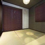 リビングとつながる和室は、家族でごろ寝をしてくつろいだり、おむつを替えるのに活用されています。