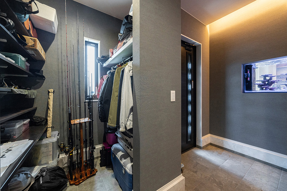 アクアリウムを2WAYで楽しめる間取り