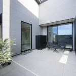 コの字型の中庭｜プライバシーも生活動線も叶う間取り