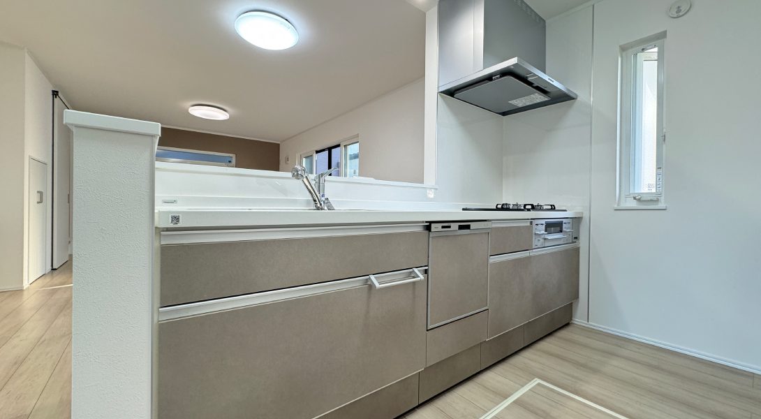 【ヘリオスタウン四街道たかおの杜13】1号棟 LDK②