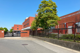 流山市立南流山中学校　※旧東洋学園大学
