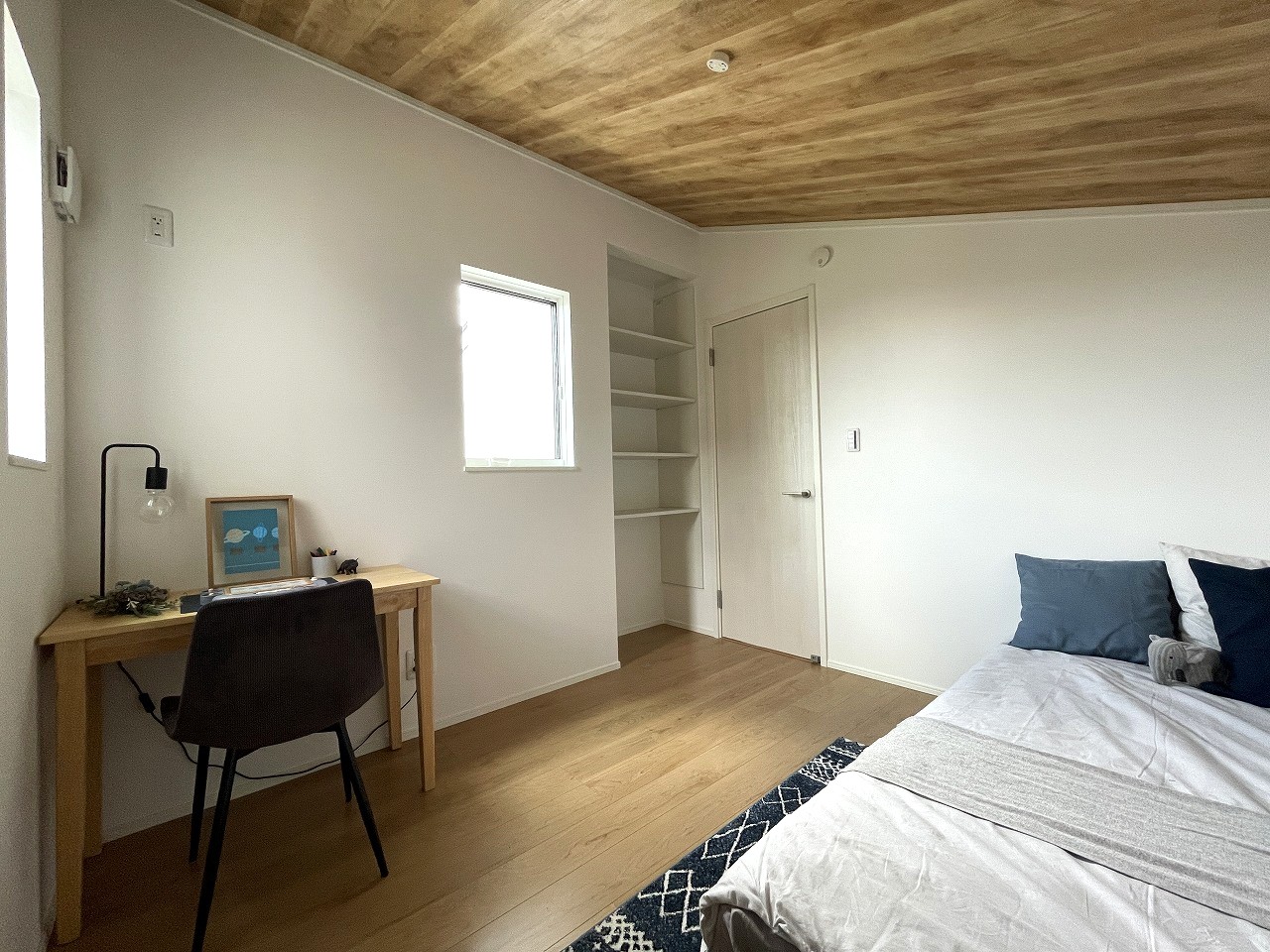 【ヘリオスタウンおおたかの森93G】洋室(2階)