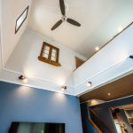 ロマンを感じるレトロモダンな暮らし｜大胆なカラー変更でフルリフォーム