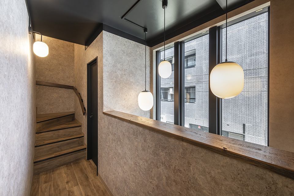 薪火フレンチを堪能｜木造3階建てレストラン