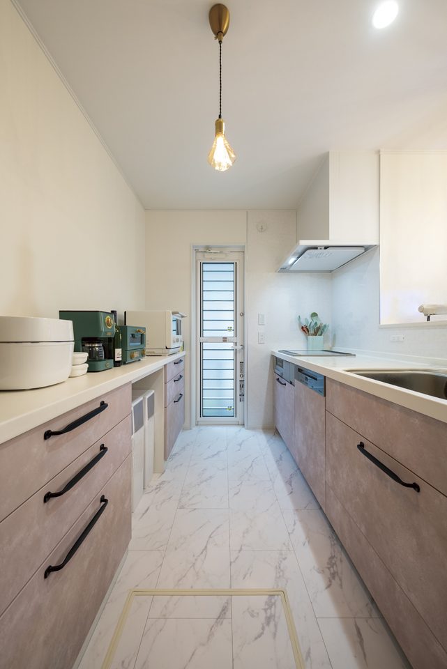 水槽のあるフレンチカントリーノイエ